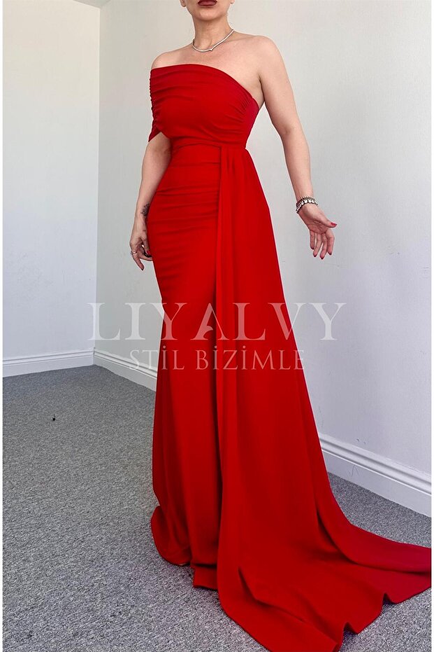 Crepe Fabric Sleeve Detail Tailed Fish Model Red Paris Evening Dress