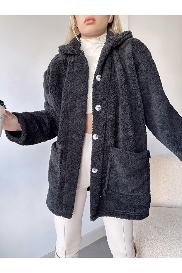 Double Pocket Buttoned Front Oversize Plush Jacket Zyn-58557