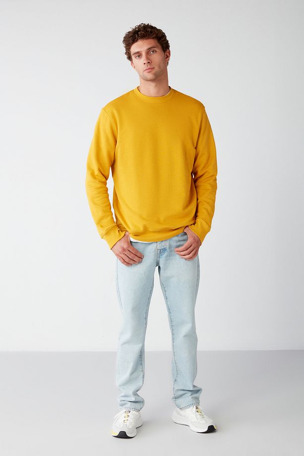 Travis Erkek Yumuşacık Kumaşlı Regular Fit Yuvarlak Yakalı Safran Sarı Sweatshirt - 4