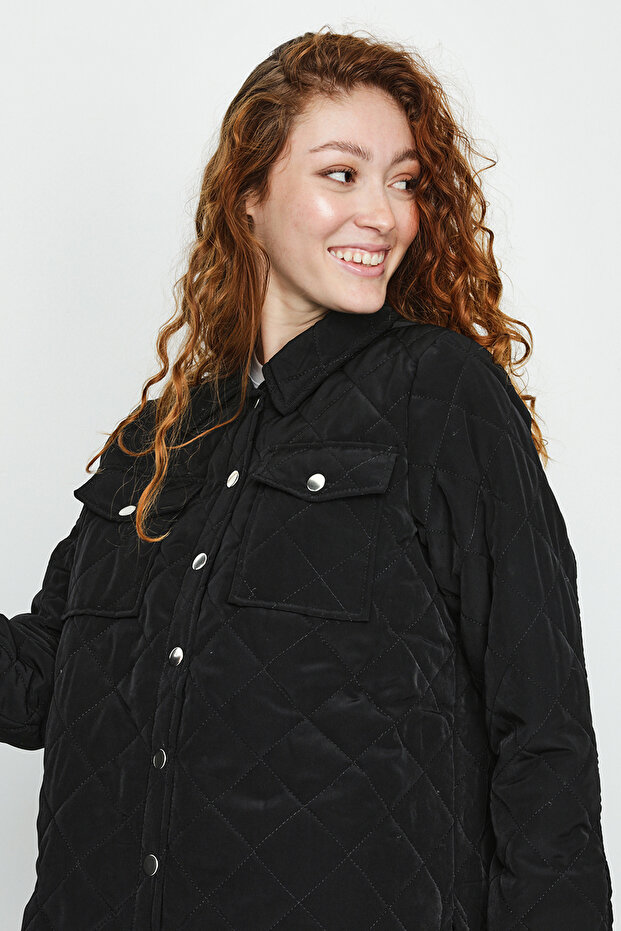 Kadın Siyah Çıtçıt Kapamalı Kapitone Mont - 2