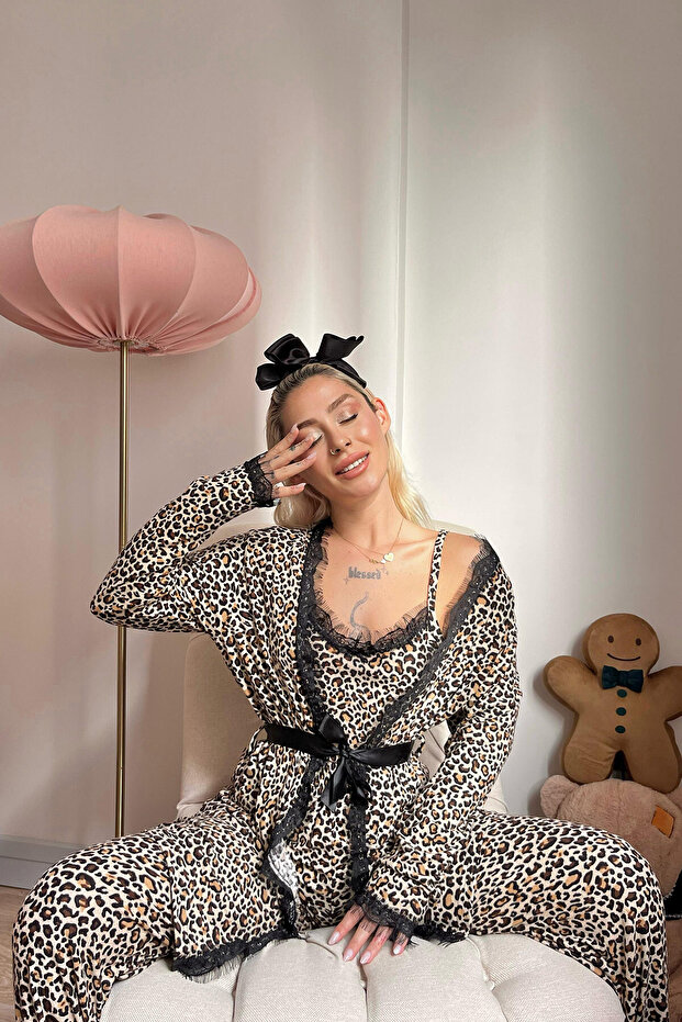 Leopard Printed Velvet Pajama Set with Robe - 3