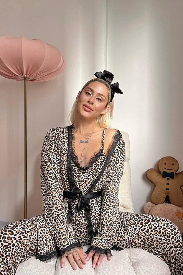 Leopard Printed Velvet Pajama Set with Robe - 2