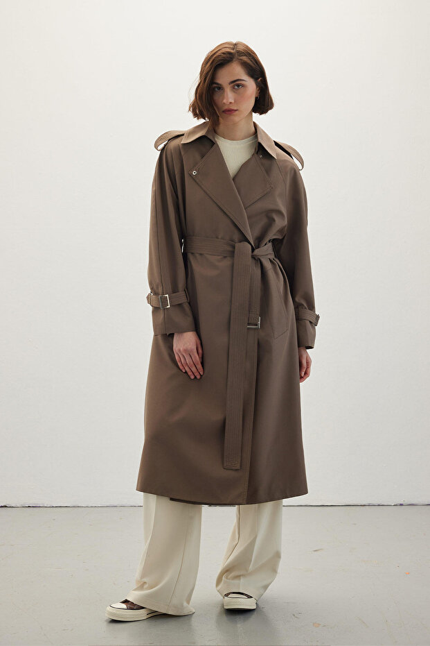 Opaskový přehozený trenčkot norkový - 4