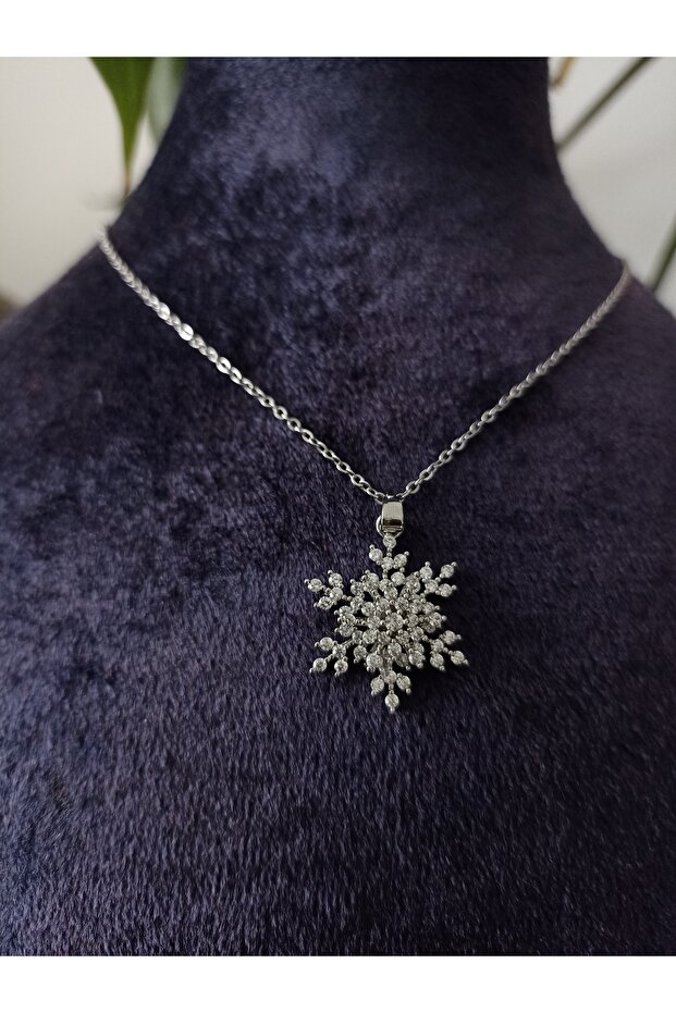 قلادة دوارة على شكل ندفة الثلج - 2