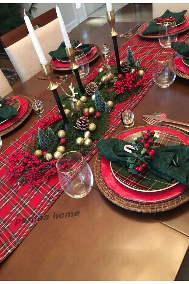 New Year's Elegant Plaid Runner (45 X 140 Cm)