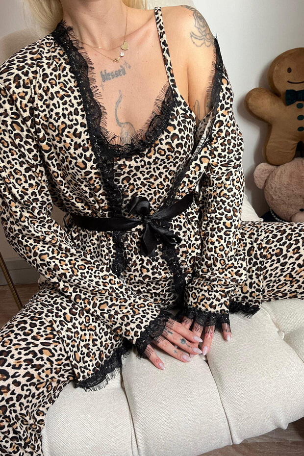 Leopard Printed Velvet Pajama Set with Robe - 4