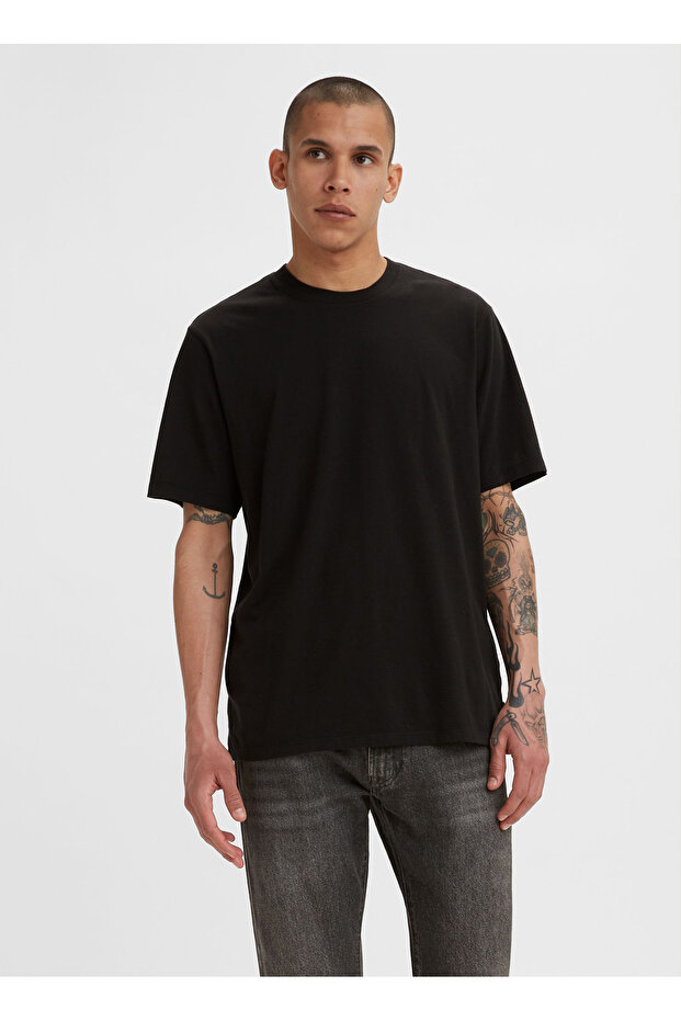 تي شيرت أسود سادة برقبة دائرية من Levis A3385-0001_CLASSIC RELAXED TEE MINE