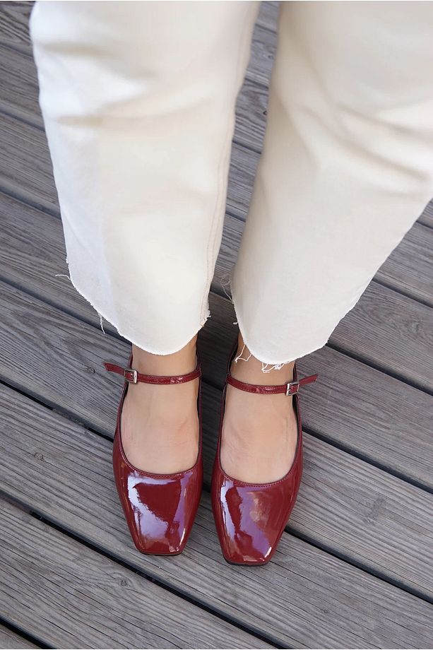 Vernis Bordo Rugan Toka Detaylı Kadın Babet - 5