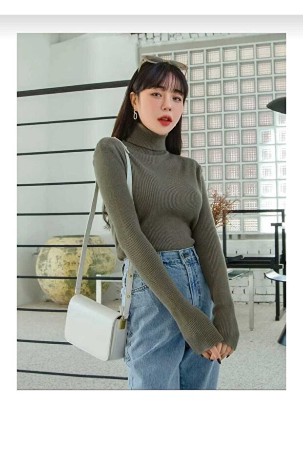 Unisex Light Blue Cotton Fabric Turtleneck Camisole Slimfit Turtleneck Sweater