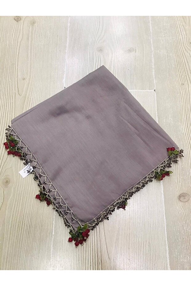 كتابات مطرزة بالكرز من أنثراسايت - 1