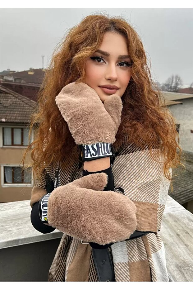 Boyundan Askılı Peluş Eldiven - 2
