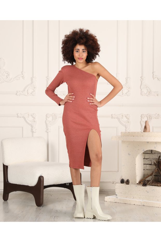 Cincin Asymetric Collar Body Fit Single Sleeve Midi Size Knitted Dress with Slip Detail