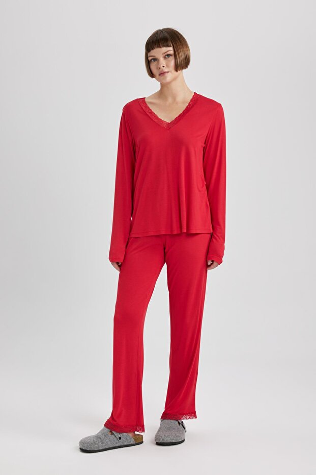 Fall in Love V-Neck Lace Long Sleeve Pajamas Set W4126Az23Wn