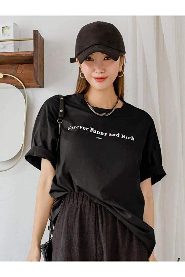 Women's Black Funy And Rich Printed Oversize T-shirt