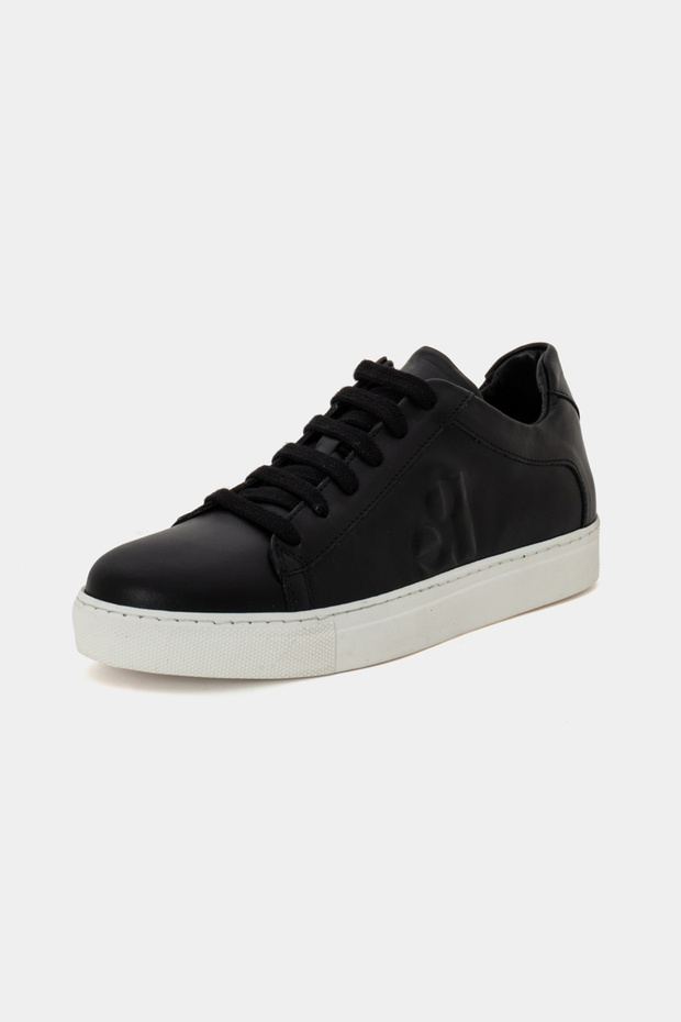 Women's Sneakers - Black Color