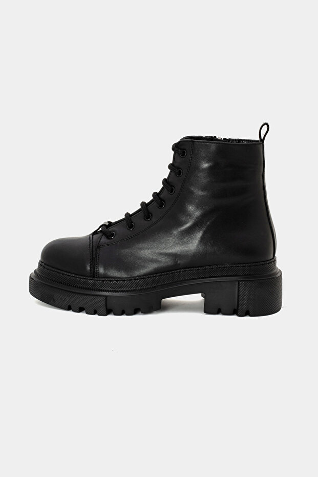 Siyah Renk Kadın Bot - 1