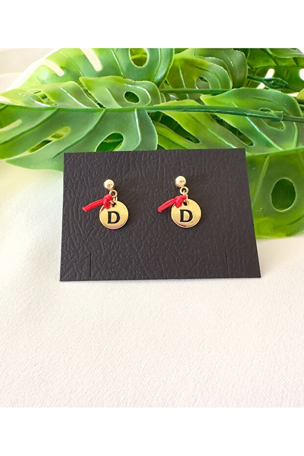 أقراط الحظ الحمراء مع الحروف - 1