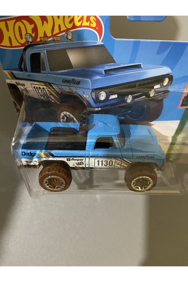 70 dodge power wagon - 3