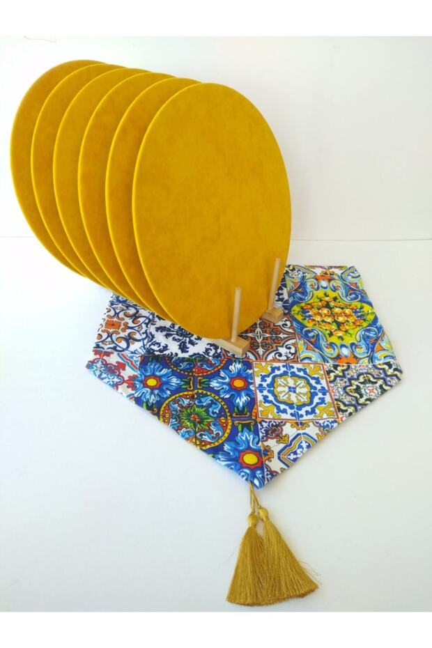 Tile Patterned Runner, 6 Yellow Color Plates - 3