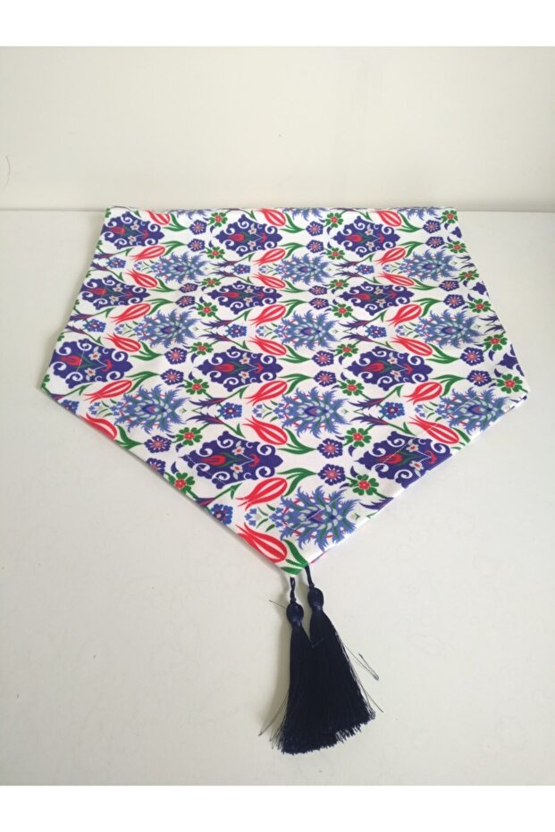 Tulip Tile Patterned Runner - 1