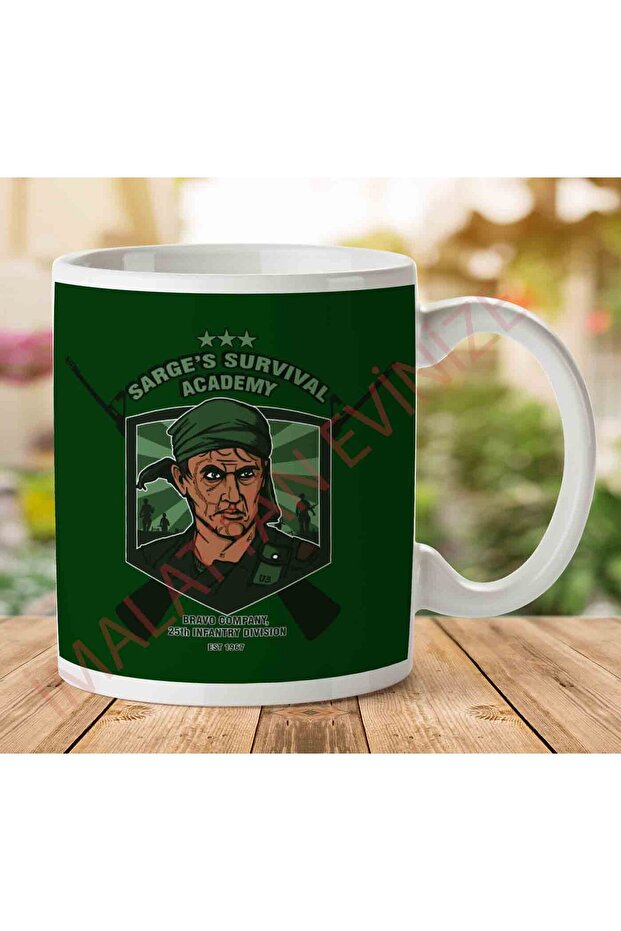 كوب Sarges Survival Academy Sergeant Barnes مطبوع على الجانبين