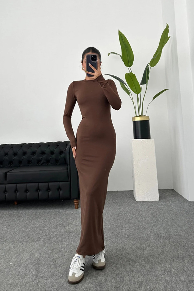 Brown Long Sleeve Maxi Crew Neck Dress