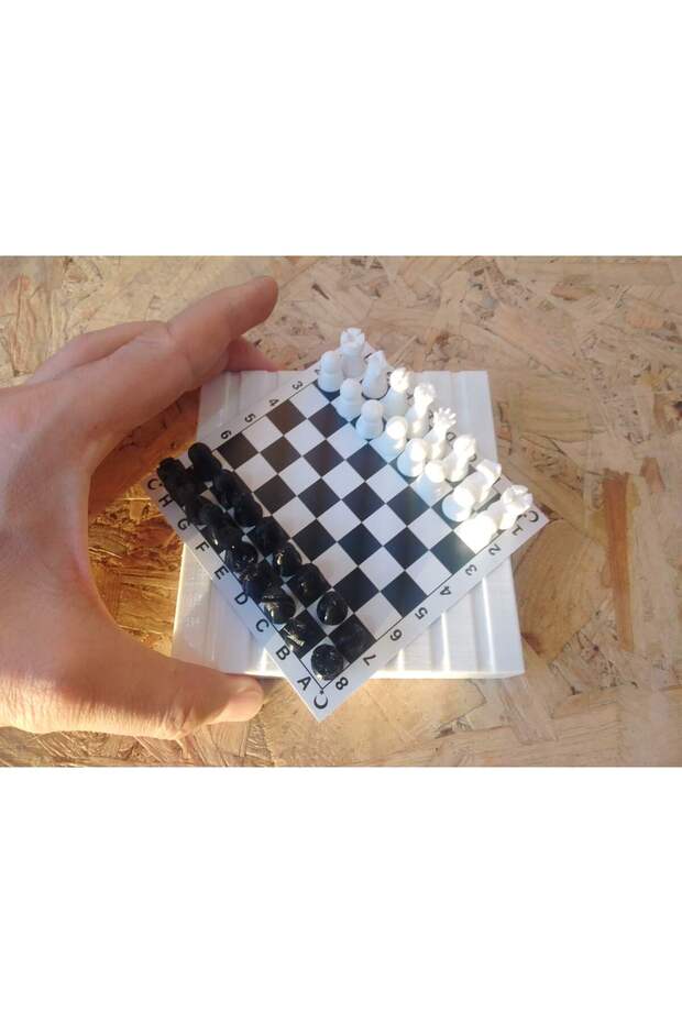 White Boxed - Mini Chess Set, Pocket Chess Small Chess Set - 3