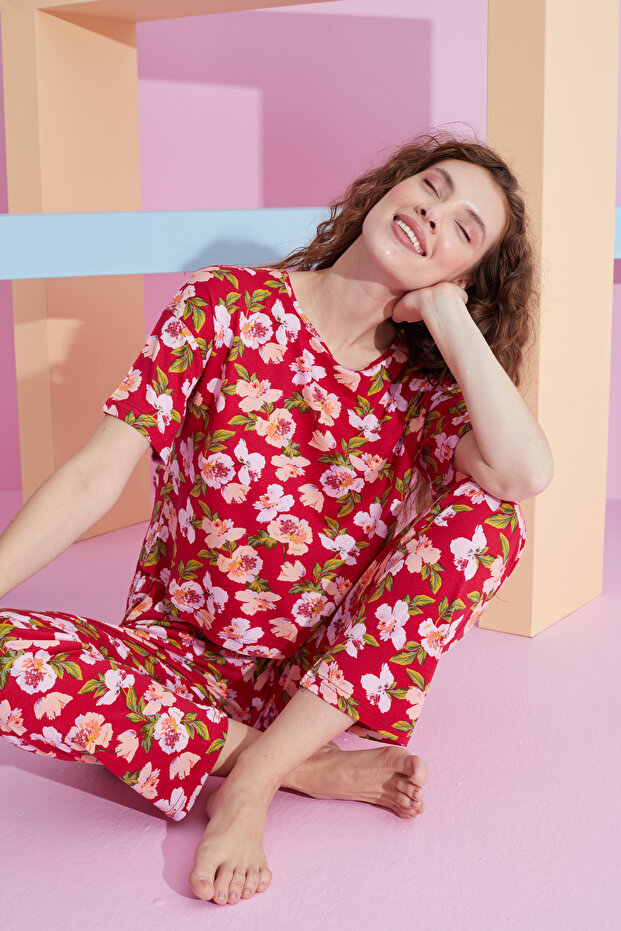 red flower patterned Lycra Knitted Pajama Set