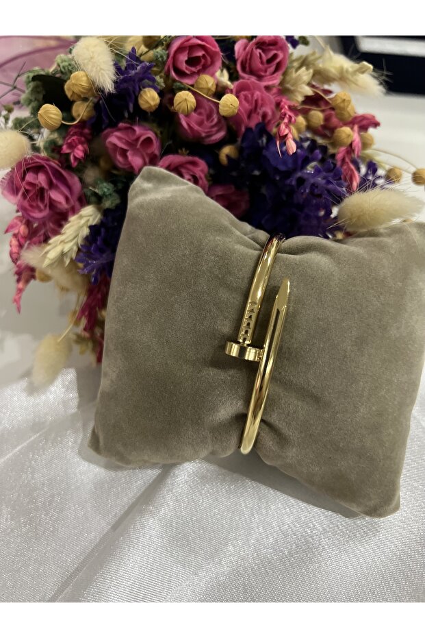 Çivi kelepçe bilezik - 1