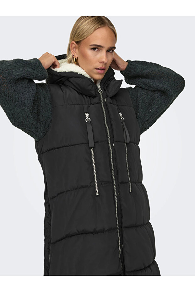 KAPŞONLU ŞIŞME YELEK - 6