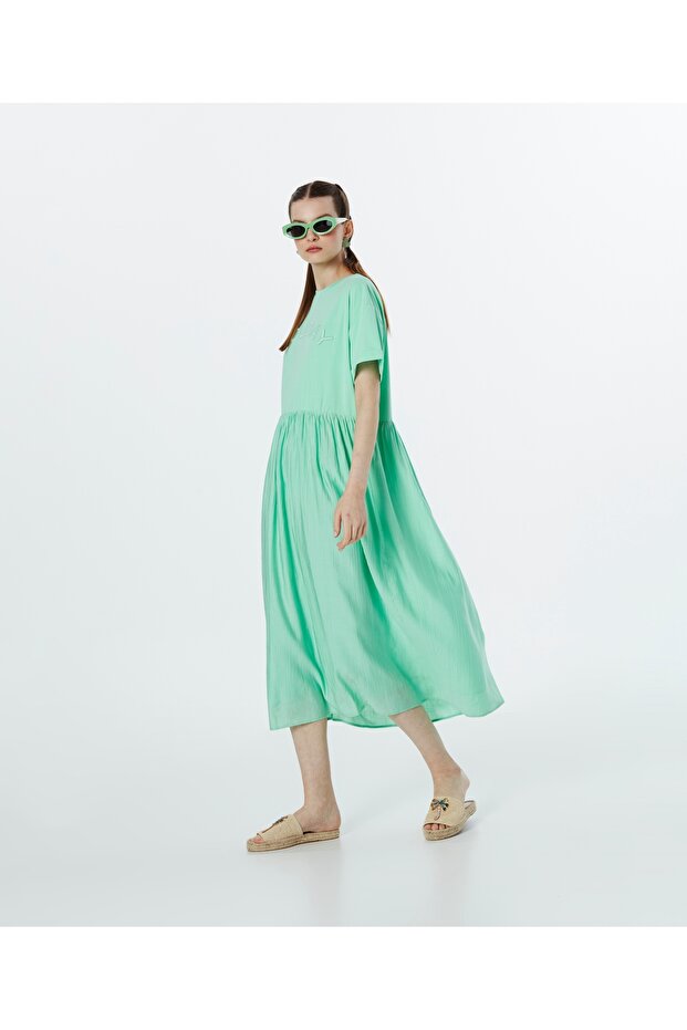 3d Nakışlı Elbise - 1