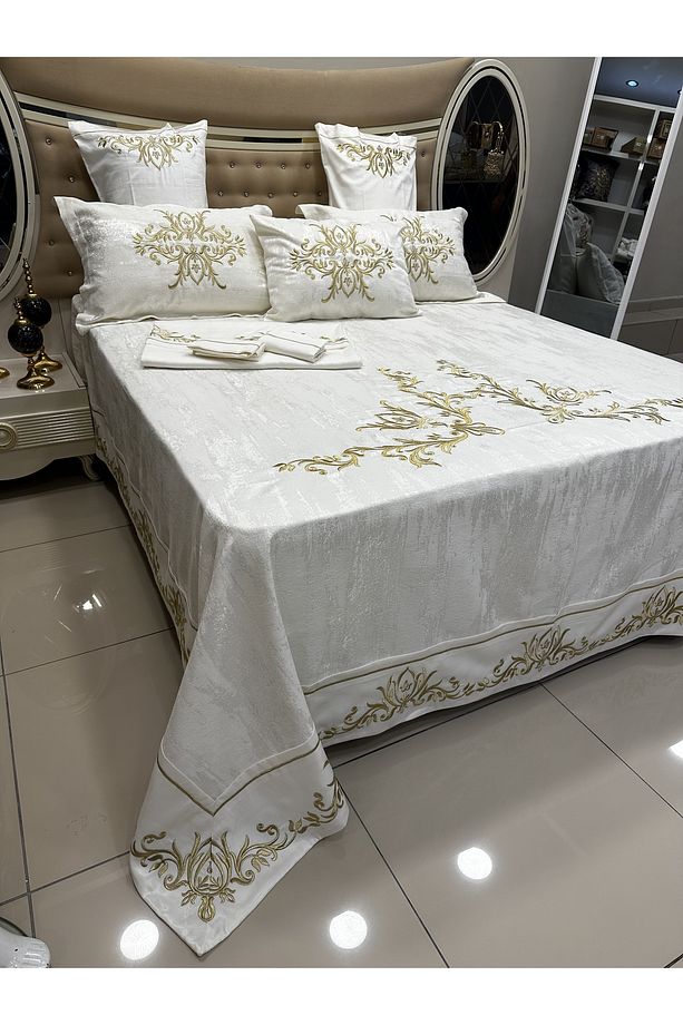 KOPYA - Yatak Örtüsü ve Nevresim set 10 parçadan oluşmaktadır - 7