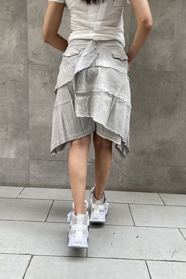 Taşlama Kumaş Asimetrik Kesim Tasarım Oversize Şort-M - 4