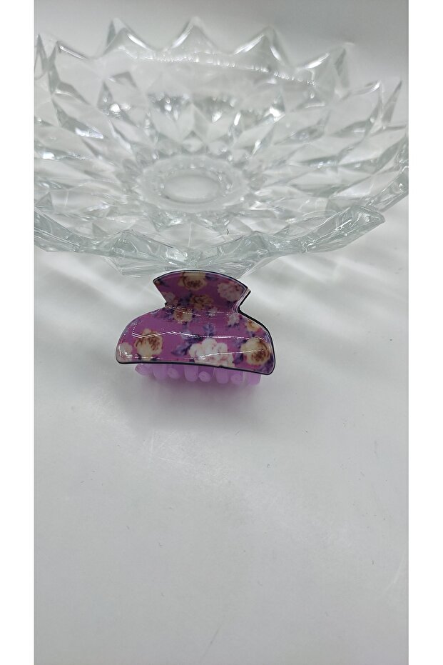 Floral patterned clothespin buckle