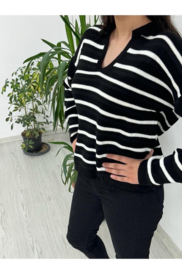 Women's Striped Polo Collar Knit Sweater
