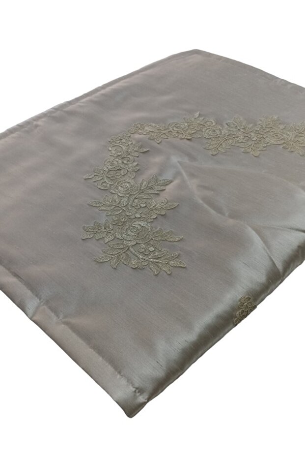 APLİK DANTELLİ SECCADE - 1