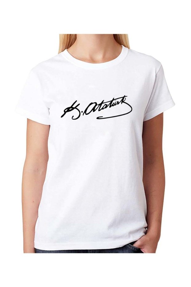 Lady Kemal Atatürk Signature T-Shirt