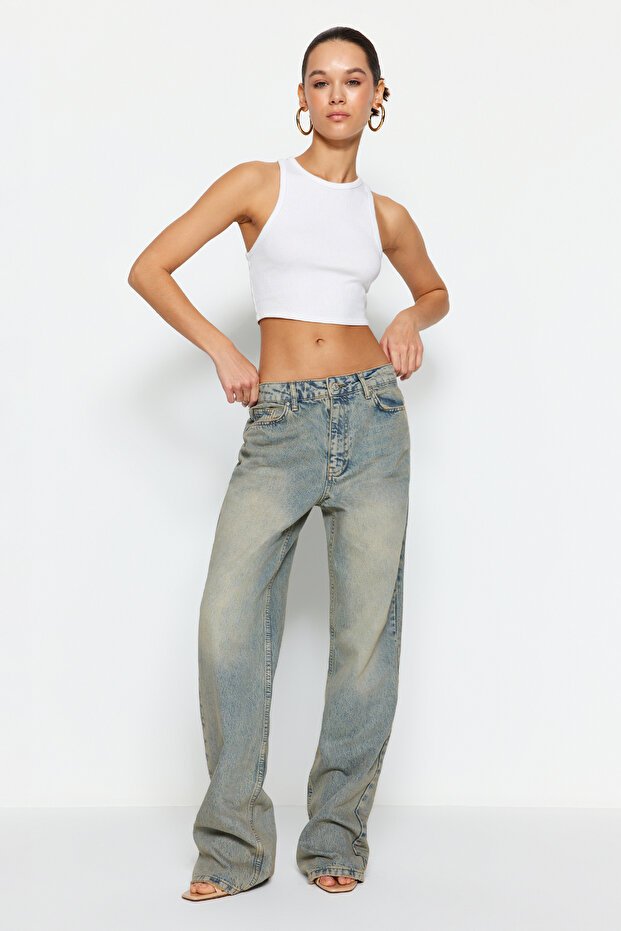 Blue Faded Effect Vintage Low-Rise Wide Leg Jeans TWOSS24JE00032