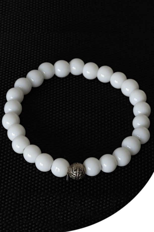 Certified Unpainted White Coral Stone Bracelet (SILVER APPARATUS)