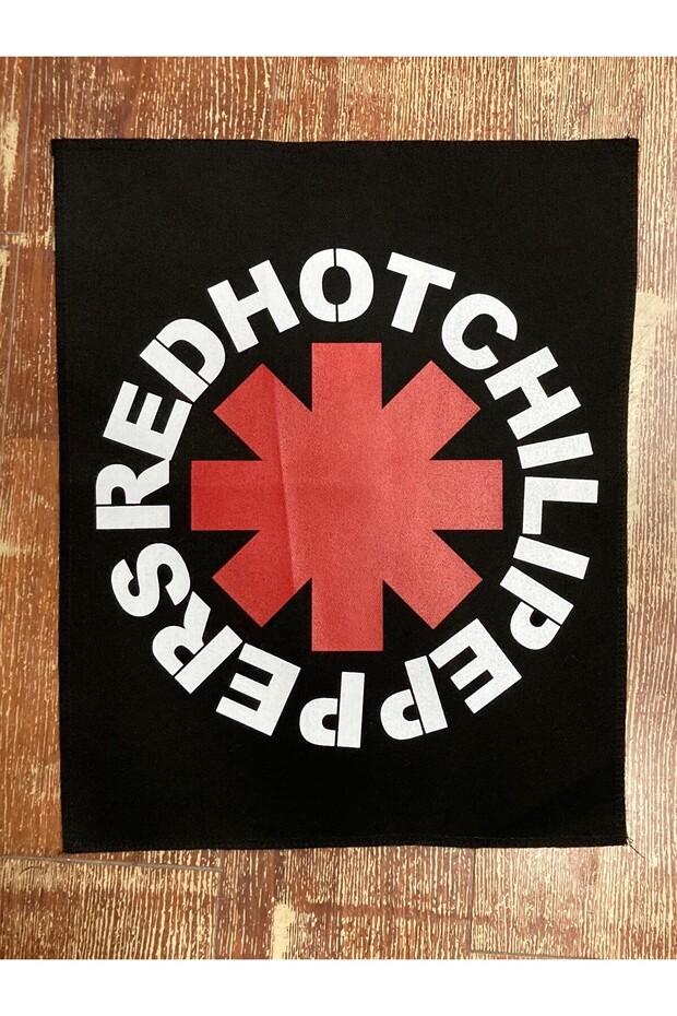 رقعة خلفية بشعار RED HOT CHILI PEPPERS - رقعة خلفية مع تفاصيل تزوير وختم