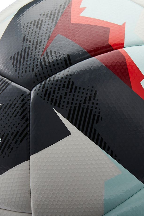 Futbol Topu F550 Model Beyaz Futbol Topu 5 Numara Futbol Topu - 5