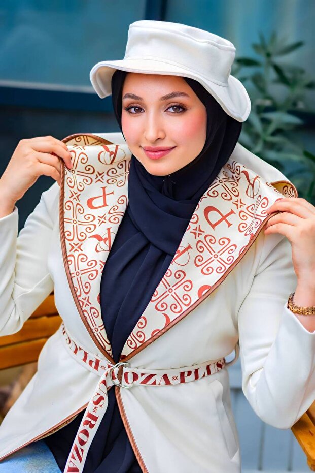 طوق بغطاء للرأس، سترة منقوشة 4012 - 1