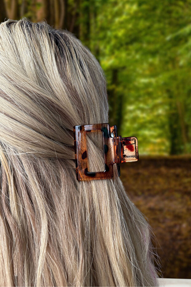 مشبك مزلاج بنقشة الفهد البني - 1