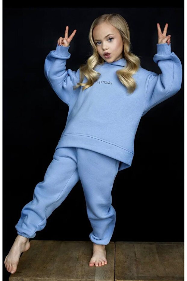 طقم بدلة رياضية كبيرة الحجم - 1