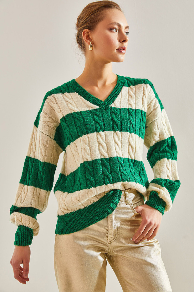 Women's Green Ecru V-Neck Hair Braided Knitwear Sweater 20234216