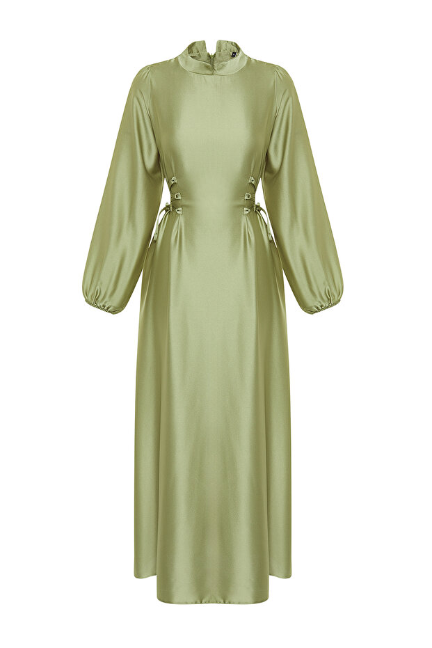 Grünes Britli-Satin-Abendkleid mit Taille TCTSS23DB00037 - 7