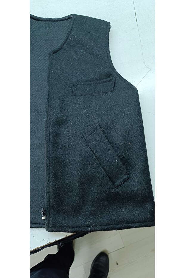 Siyah Keçe Yelek - 2