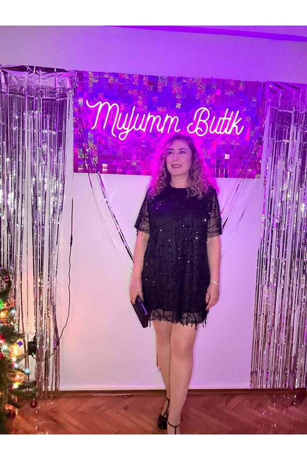 SİYAH PULLU PÜSKÜL ELBİSE - 5