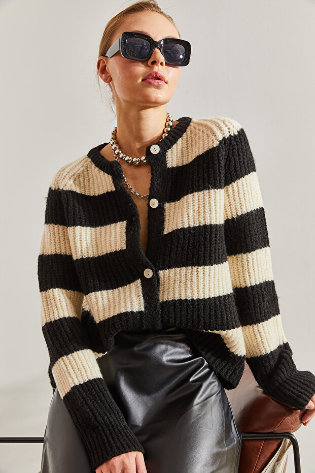 Kadın Çiizgili Düğmeli Triko Hırka - 3