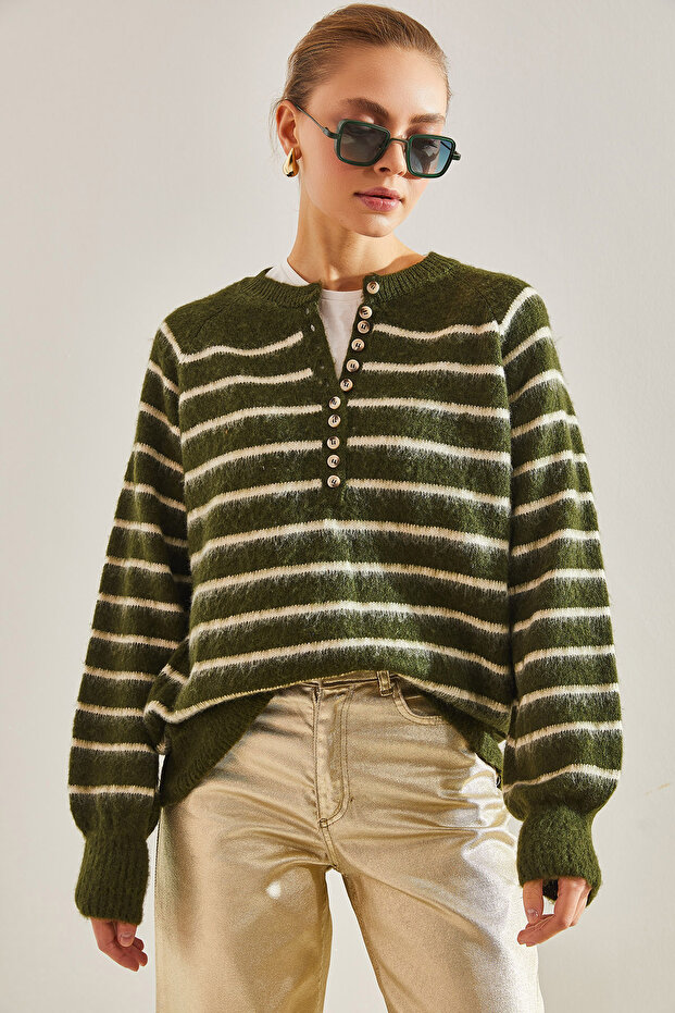 Women's Khaki Striped 11-Button Knitwear Sweater 20235067